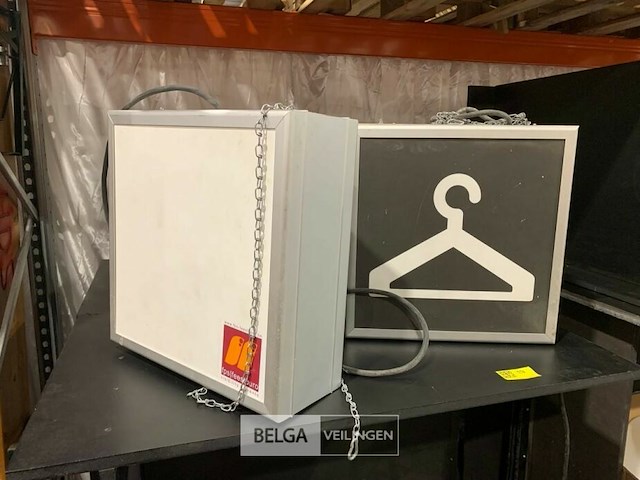 2 vintage aanwijzingsborden - afbeelding 2 van  2