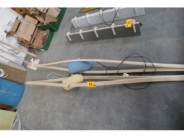 2 vloerlampen monday - afbeelding 1 van  4