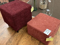 2 voetbankjes - afbeelding 3 van  10