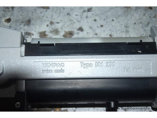 2 voudige lijmspuit mixpac dm200, werking niet gekend - afbeelding 2 van  3