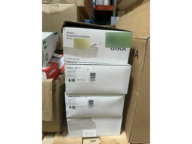 2-voudige opbouwbak gira (5 st/doos-4 dozen) - afbeelding 3 van  3