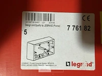 2-voudige opbouwdoos met kabelinvoer legrand valena next (5 st/doos-2 dozen) - afbeelding 3 van  3