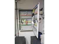 2 wandkasten met sleutels - afbeelding 1 van  4