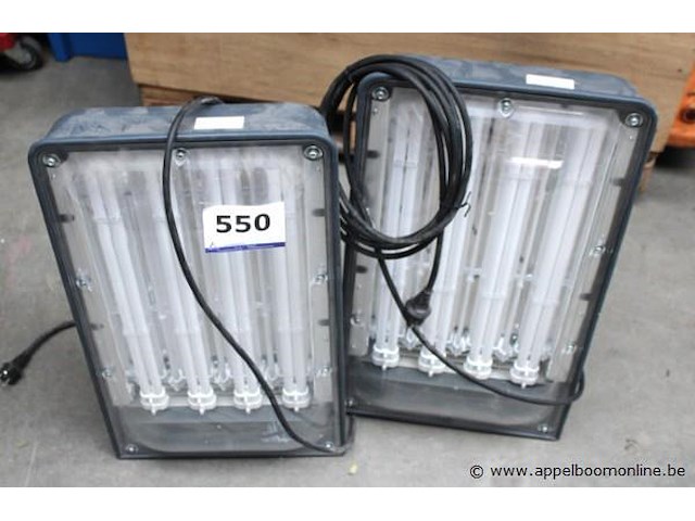 2 werflampen lena lighting 4x80w, werking niet gekend - afbeelding 1 van  5