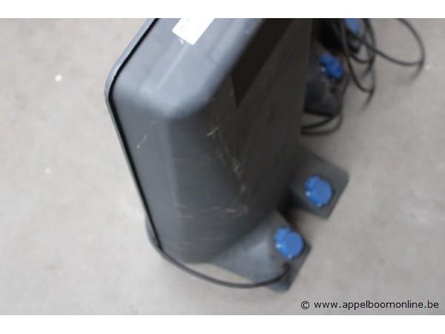 2 werflampen lena lighting 4x80w, werking niet gekend - afbeelding 5 van  5