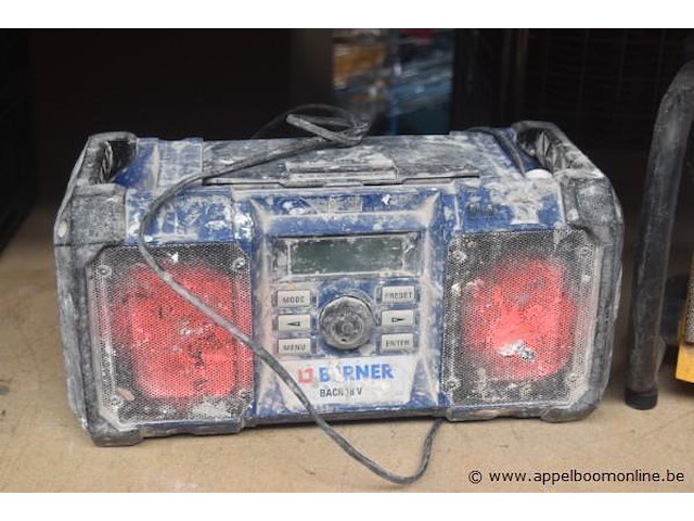 2 werfradio's, werking niet gekend - afbeelding 1 van  3