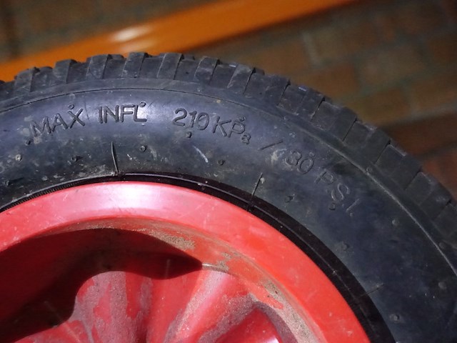 2 wielen voor bakwagen - afbeelding 3 van  12