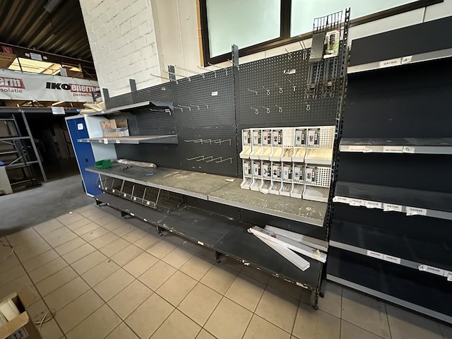 2 winkeldisplays +- l5m & l2m + archiefkast - afbeelding 5 van  6
