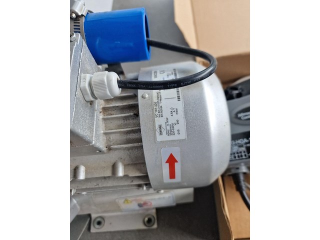 2 wisselstroommotoren - afbeelding 5 van  6