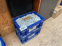 2 x afsluitbare boxen met pluggen