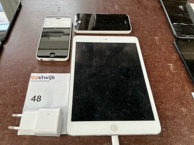 2 x apple iphone + apple tablet - afbeelding 1 van  3