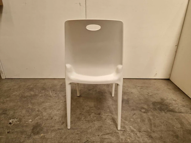 2 x azur - kuipstoel met handvat wit polypropylene - stapelbaar - afbeelding 4 van  5