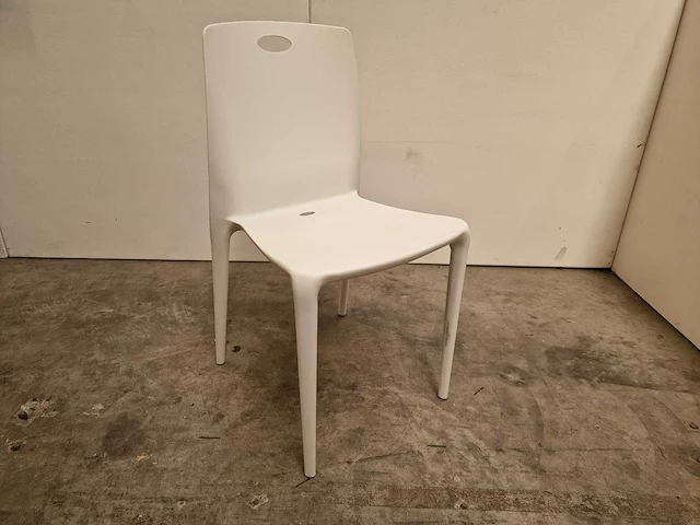 2 x azur - kuipstoel met handvat wit polypropylene - stapelbaar - afbeelding 1 van  5