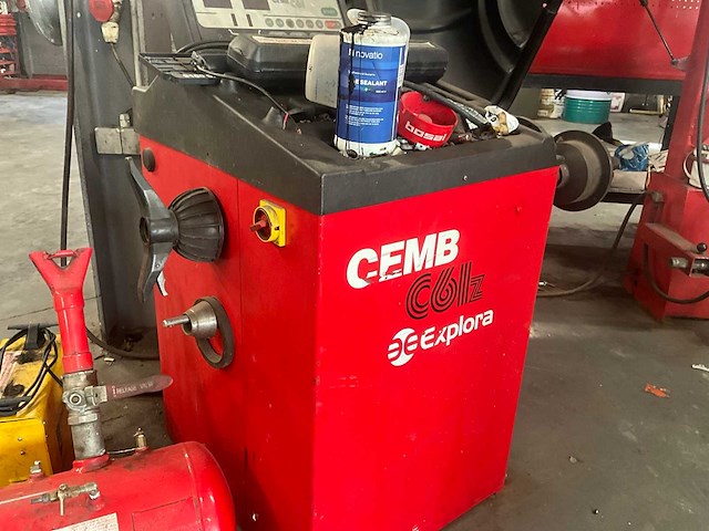 2 x banden balanceermachine met toebehoren - afbeelding 2 van  17