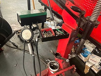 2 x banden balanceermachine met toebehoren - afbeelding 13 van  17