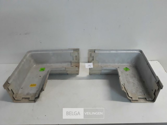 2 x binnenhoek 160mm licht grijs pvc regenafvoer - afbeelding 1 van  3