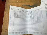 2 x blauwe bak met diverse onderdelen tandwielen, schijven, aandrijfas etc. zie lijst - afbeelding 5 van  5