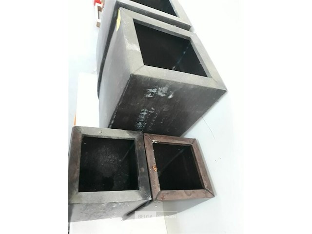 2 x bloembakken set zinc 2 stuks met roestplekken - afbeelding 3 van  3