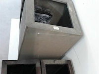 2 x bloembakken set zinc 2 stuks met roestplekken - afbeelding 3 van  3