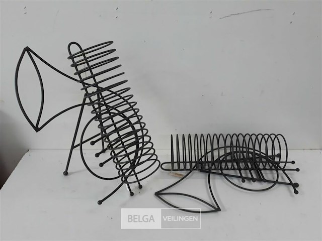 2 x cd/dvd rek als trompet - afbeelding 1 van  3