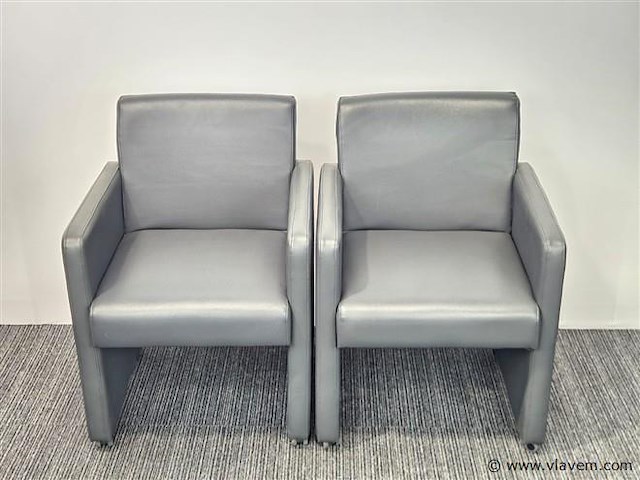 2 x clubfauteuille nn - afbeelding 1 van  8