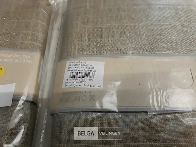 2 x decostof beige gouden stipjes 2x1,35m - afbeelding 3 van  3