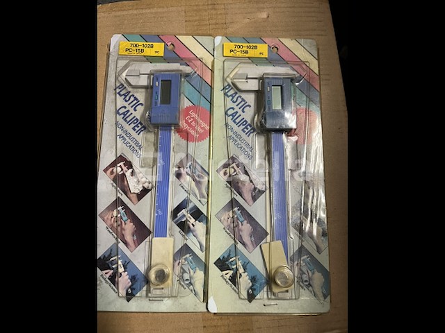 2 x digitale schuifmaat - afbeelding 1 van  4