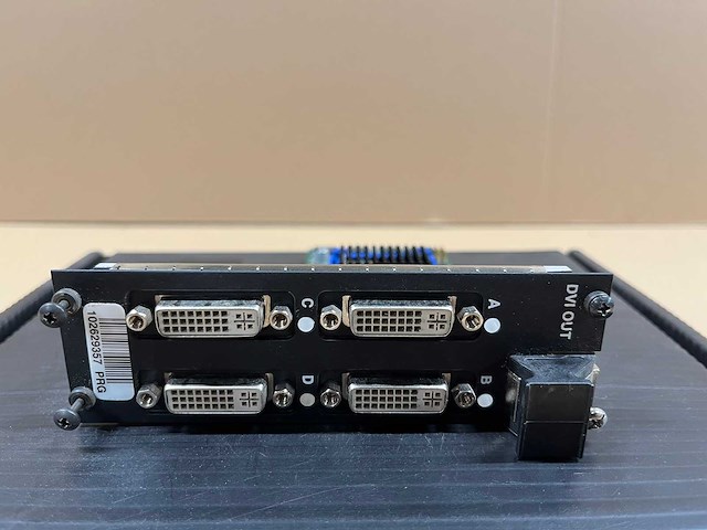 2 x disguise quad dvi cards - afbeelding 3 van  4