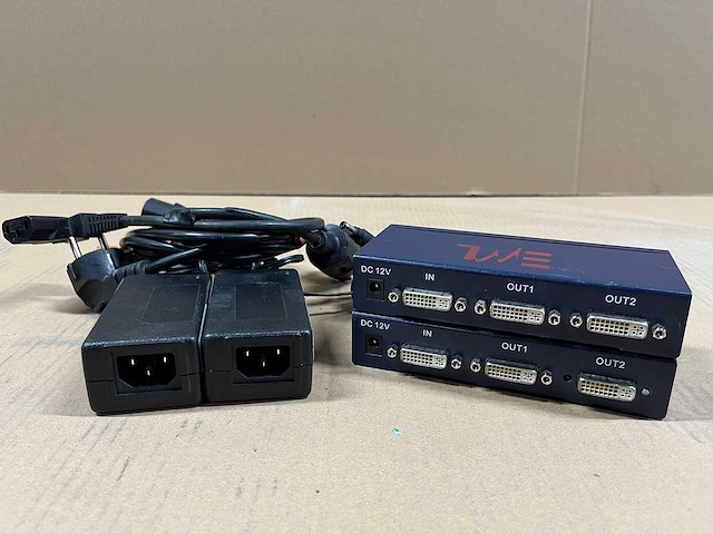 2 x dylink dvisp102a 2-port dvi splitter/distribution - afbeelding 2 van  2