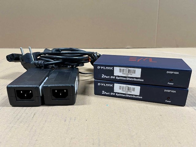 2 x dylink dvisp102a 2-port dvi splitter/distribution - afbeelding 1 van  2