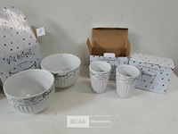 2 x espressomok 2 stuks + 1 x ontbijtkom 2 stuks porselein - afbeelding 1 van  3