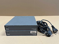 2 x extron p/2 da6 plus vga splitter