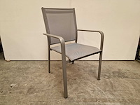 2 x garden prestige - alu stapelstoel firenze met armleuning warm grijs - afbeelding 2 van  5