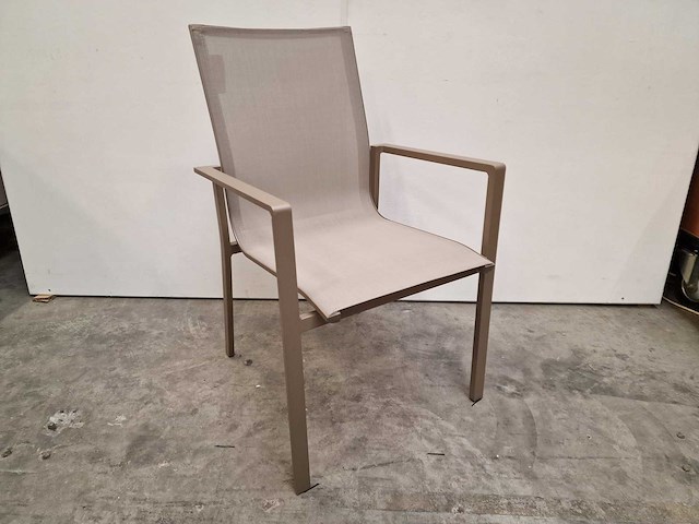 2 x garden prestige - alu stapelstoel napoli met armleuning champagne - afbeelding 1 van  4