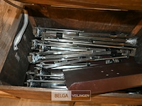 2 x houten kist met muziekstandaards - afbeelding 2 van  5