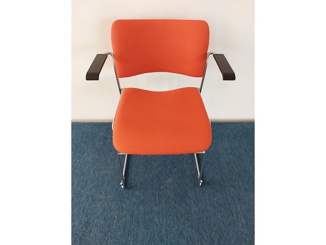 2 x howe 40/4 design vergaderstoel by david rowland (rood) - afbeelding 4 van  7