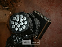 2 x hq power moving head - afbeelding 2 van  5