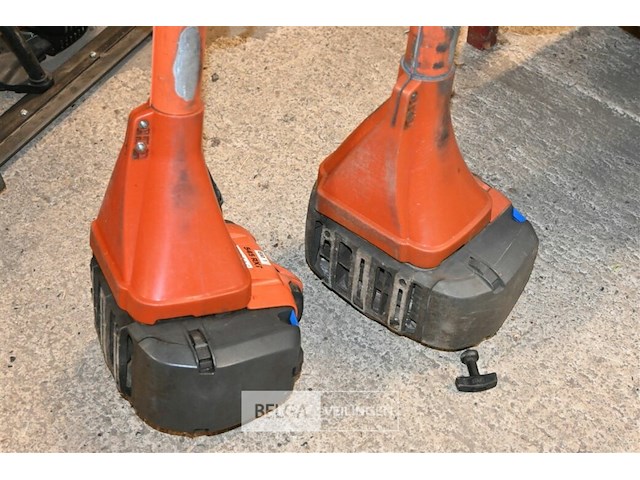 2 x husqvarna bosmaaier voor onderdelen - afbeelding 2 van  6