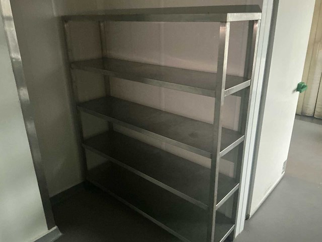 2 x inox rek met 5 leggers en 2 aluminium rekken (3x) - afbeelding 1 van  4