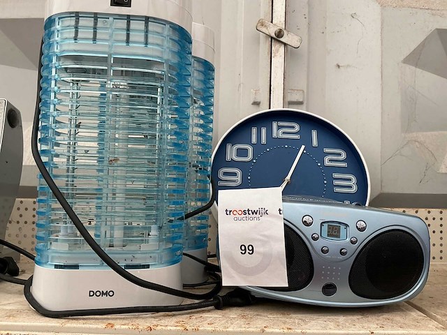 2 x insectenvanger,radio + wandklok (3x) - afbeelding 1 van  1
