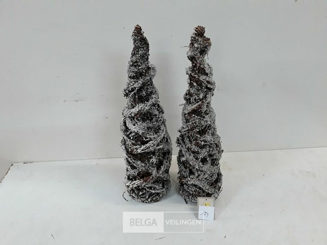 2 x kerstkegel takken met frost 40 cm - afbeelding 1 van  3