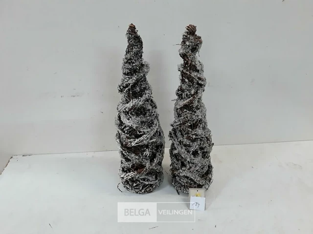 2 x kerstkegel takken met frost 40 cm - afbeelding 2 van  3