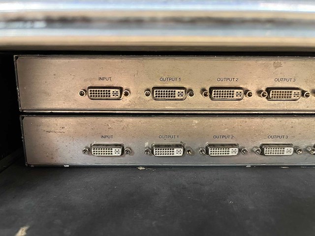 2 x kramer vm-4hdcp signal distribution dvi 1->4 - afbeelding 5 van  8