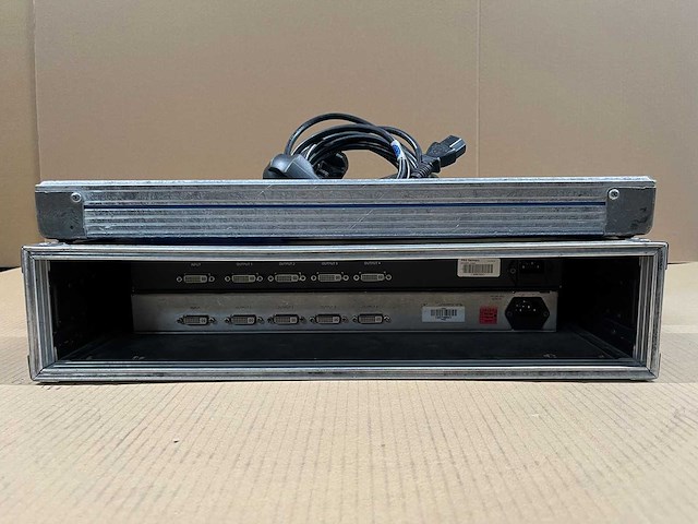 2 x kramer vm-4hdcp signal distribution dvi 1->4 - afbeelding 4 van  8