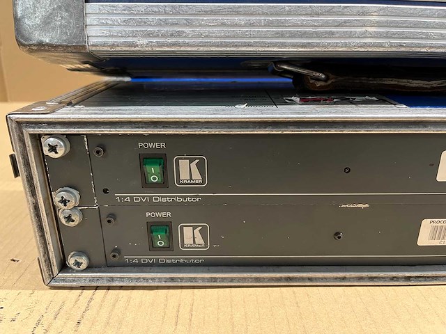 2 x kramer vm-4hdcp signal distribution dvi 1->4 - afbeelding 2 van  8