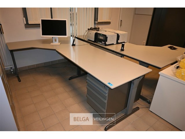 2 x l-vormige bureau - afbeelding 1 van  7