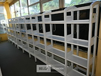 2 x metalen bibliotheekrek