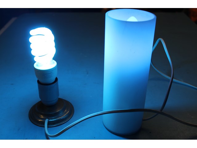 2 x nachtlampje (spaarlamp) - afbeelding 1 van  1