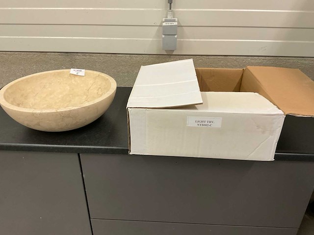 2 x natuursteen travertin beige waskom 45,7x15 cm - afbeelding 3 van  4
