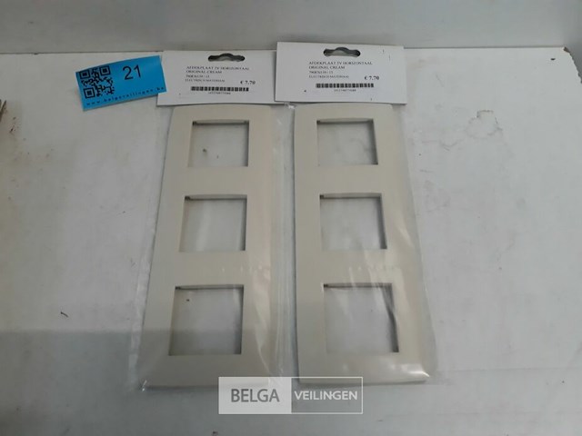 2 x niko afdekplaat 3v horizontaal cream - afbeelding 2 van  3